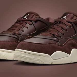 Nike Jordan 4RM “”Earth “Brown Athletic Shoes